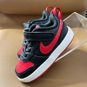 Toddler Nike Court Sneakers Sz 6C Unisex